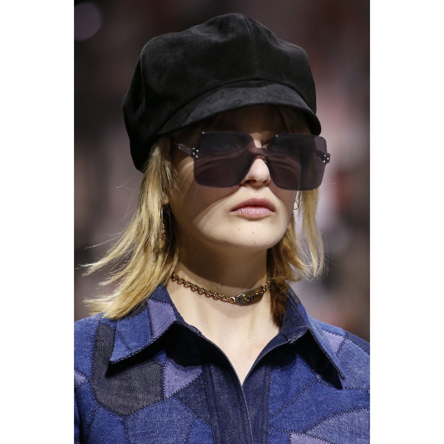 Фото Details Christian Dior , Details Dior Fall 2018 Ready-to-Wear , Детали показа Кристиан Диор , Детали показа Диор осень зима 2018 , Fashion show , неделя моды в Париже , PFW , Мария Грация Кьюри , Mainstyles